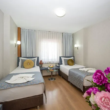 Grand Ons Hotell 3*