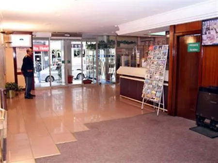 Grand Ons Hotell