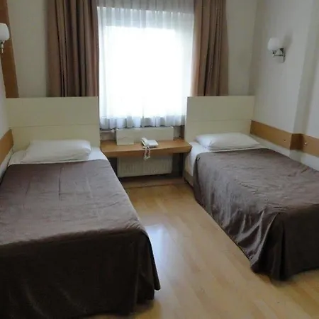 Отель Grand Ons 3*